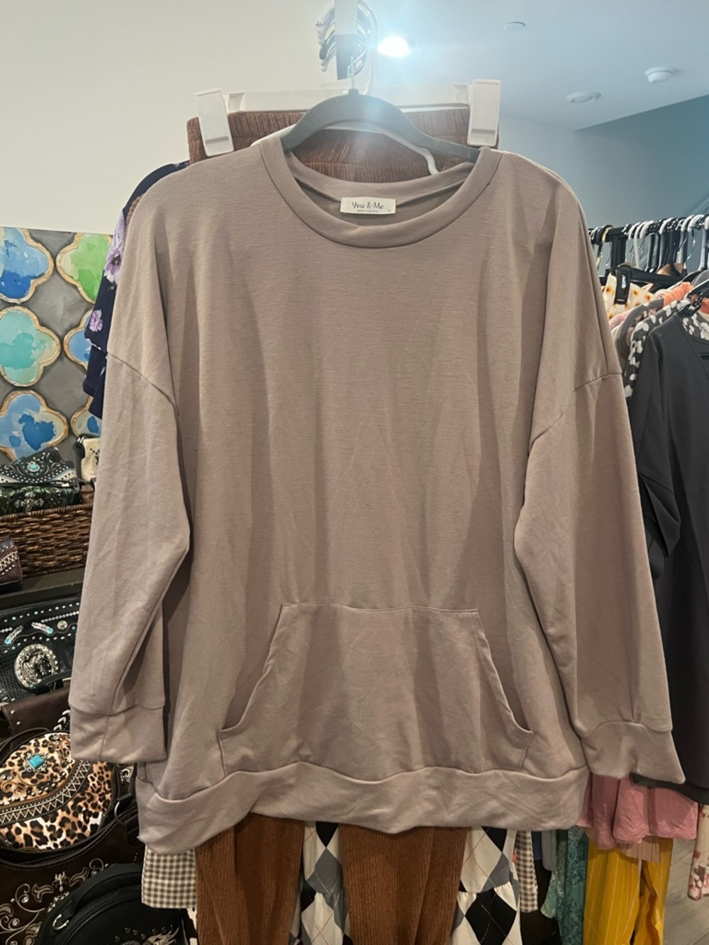 You & Me Oversized Crewneck Sweatshirt in Taupe Size L
